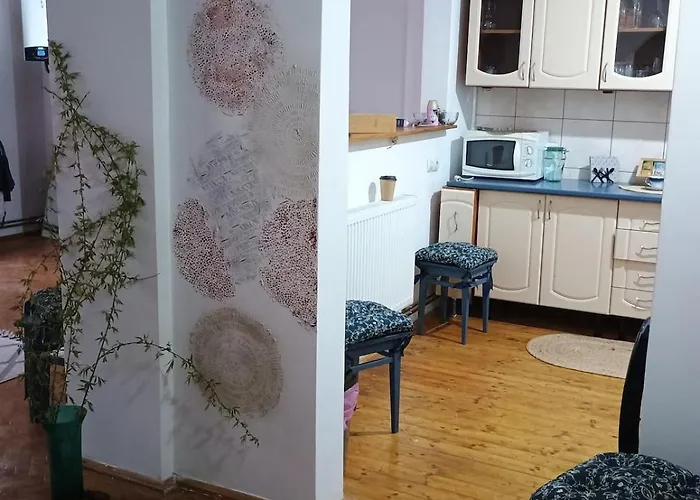 Apartment Friendship Nook *